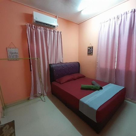 Guesthouse Mokteh Куала-Тренгану Экстерьер фото