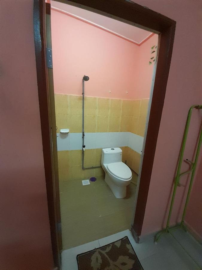 Guesthouse Mokteh Куала-Тренгану Экстерьер фото