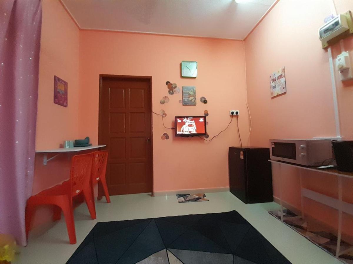 Guesthouse Mokteh Куала-Тренгану Экстерьер фото